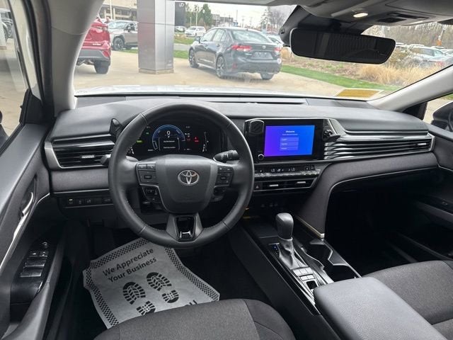 2025 Toyota Camry LE AWD