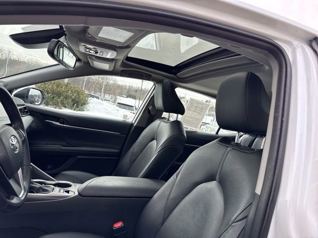 2021 Toyota Camry Hybrid Hybrid XLE CVT