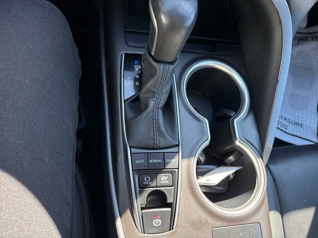 2022 Toyota Camry Hybrid Hybrid XLE CVT