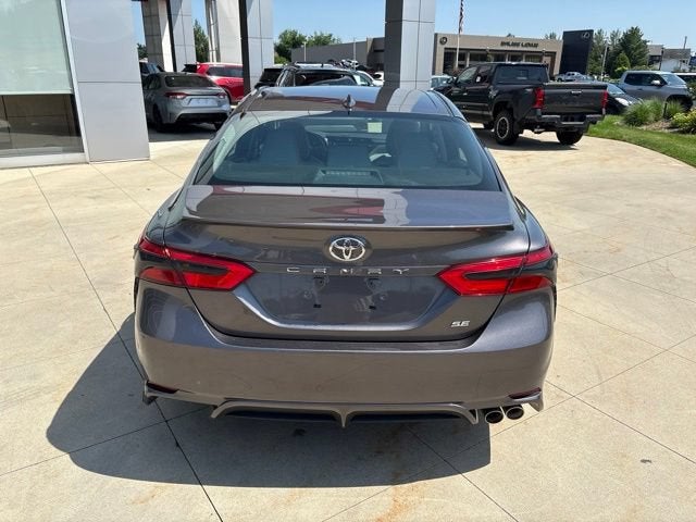 2020 Toyota Camry SE Auto