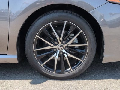 2024 Toyota Camry SE Auto