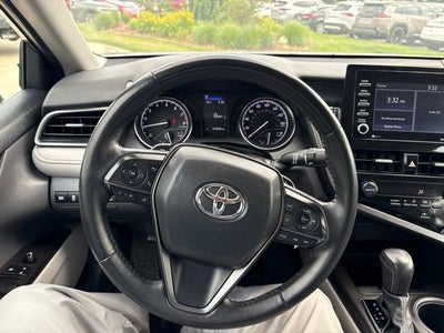 2024 Toyota Camry SE Auto