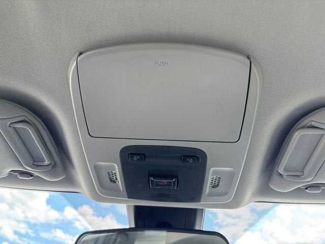 2024 Toyota Camry SE Auto