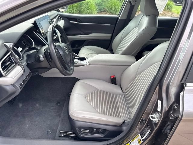 2024 Toyota Camry SE Auto