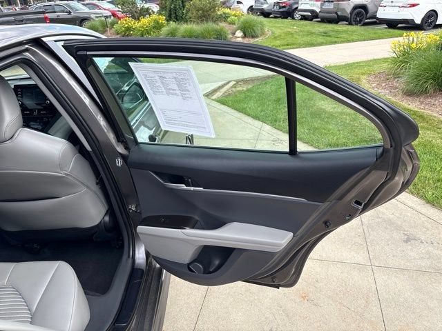 2024 Toyota Camry SE Auto