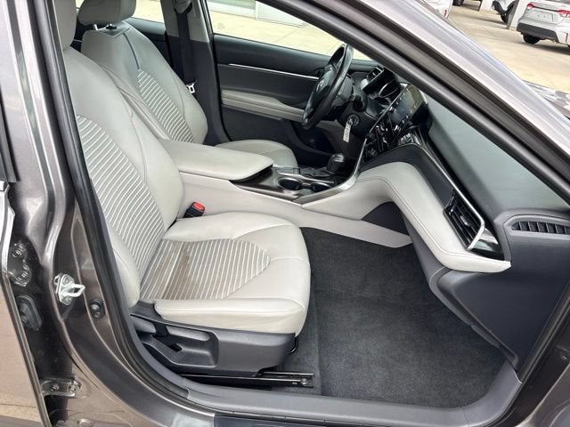 2024 Toyota Camry SE Auto