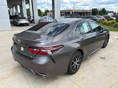 2024 Toyota Camry SE Auto