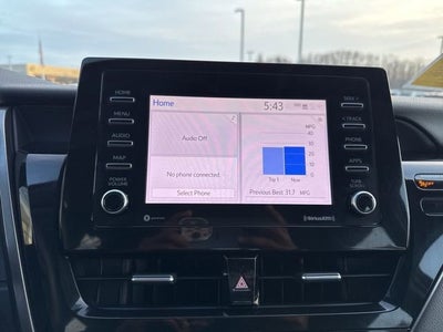 2024 Toyota Camry SE Auto