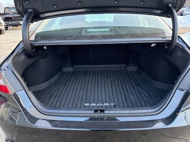 2024 Toyota Camry SE Auto