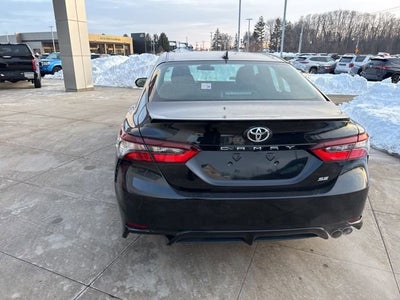 2024 Toyota Camry SE Auto