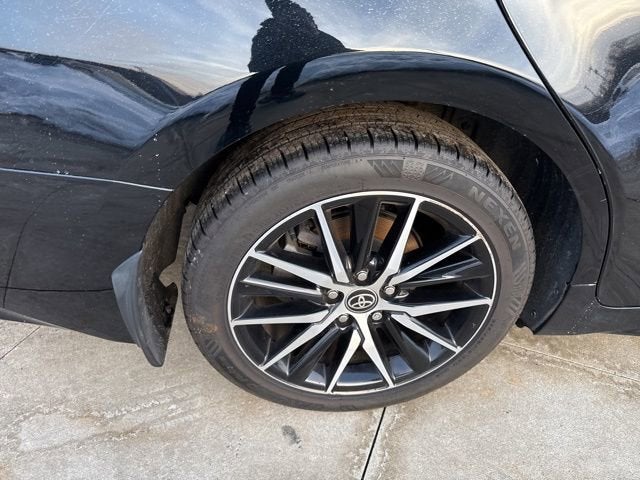 2024 Toyota Camry SE Auto