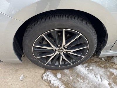 2023 Toyota Camry SE Auto