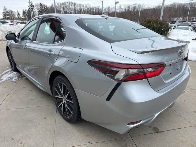 2023 Toyota Camry SE Auto