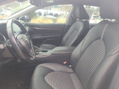 2024 Toyota Camry SE Auto