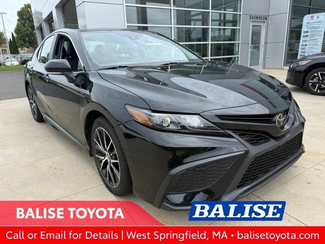 2024 Toyota Camry SE Auto