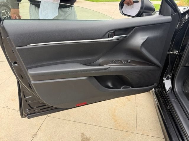 2024 Toyota Camry SE Auto