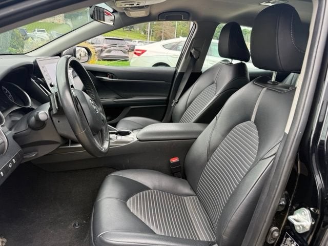 2024 Toyota Camry SE Auto