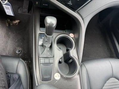 2024 Toyota Camry SE Auto