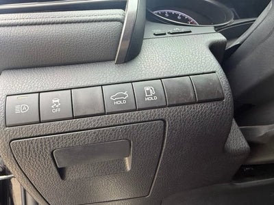 2024 Toyota Camry SE Auto