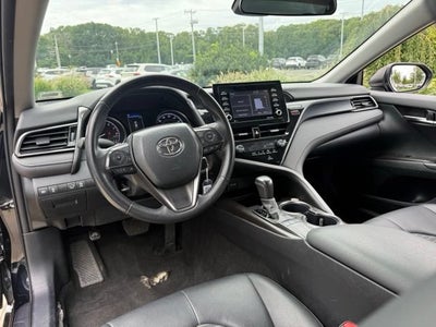 2024 Toyota Camry SE Auto