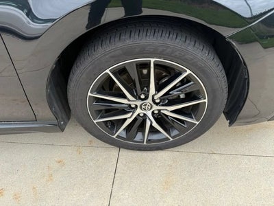 2024 Toyota Camry SE Auto