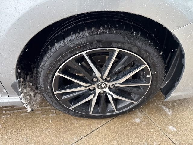 2024 Toyota Camry SE Auto