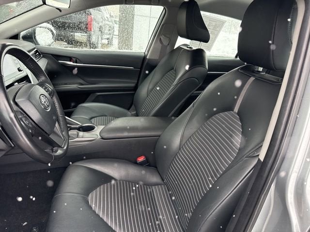 2024 Toyota Camry SE Auto