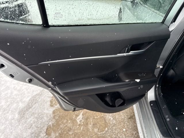 2024 Toyota Camry SE Auto