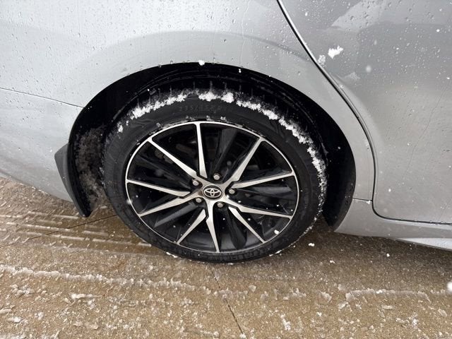 2024 Toyota Camry SE Auto