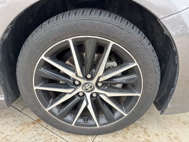 2023 Toyota Camry SE Auto