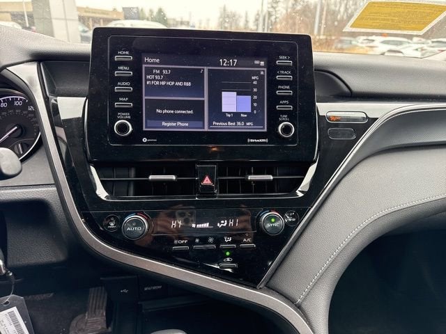 2023 Toyota Camry SE Auto