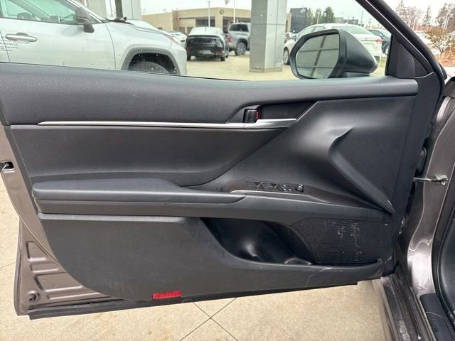 2023 Toyota Camry SE Auto