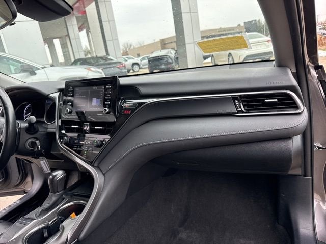 2023 Toyota Camry SE Auto