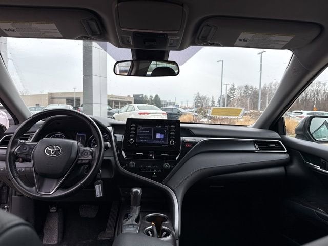 2023 Toyota Camry SE Auto