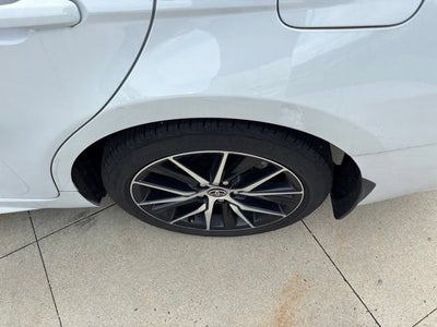 2024 Toyota Camry SE Auto