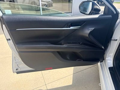 2024 Toyota Camry SE Auto