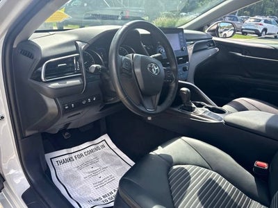 2024 Toyota Camry SE Auto