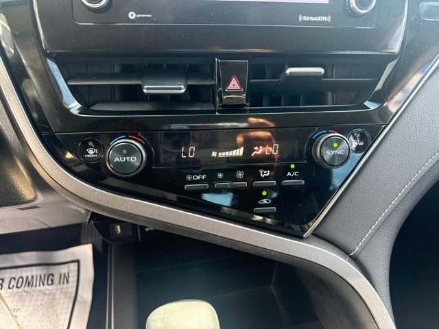 2024 Toyota Camry SE Auto