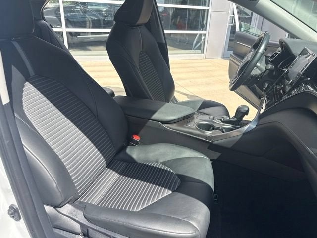 2024 Toyota Camry SE Auto