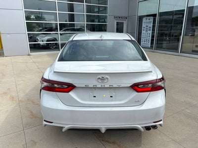 2024 Toyota Camry SE Auto