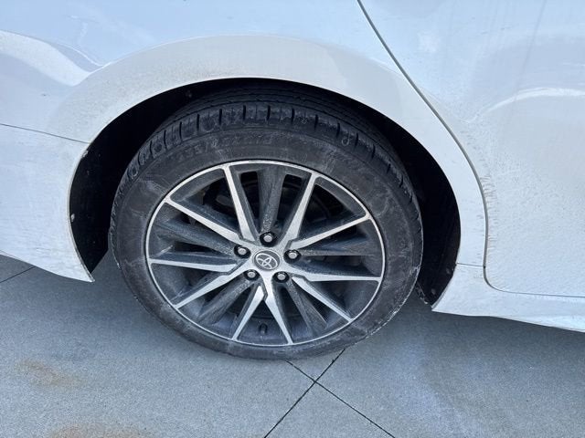 2023 Toyota Camry SE Auto