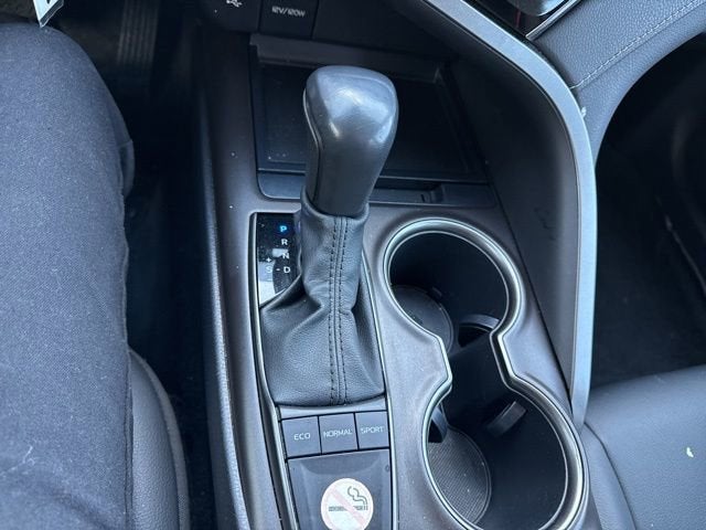 2023 Toyota Camry SE Auto