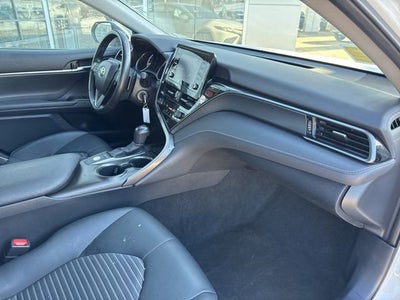 2023 Toyota Camry SE Auto