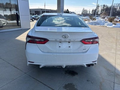 2023 Toyota Camry SE Auto