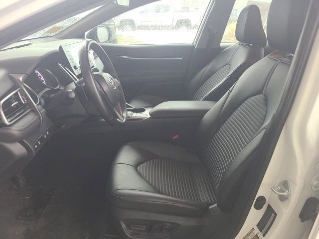 2024 Toyota Camry SE Auto