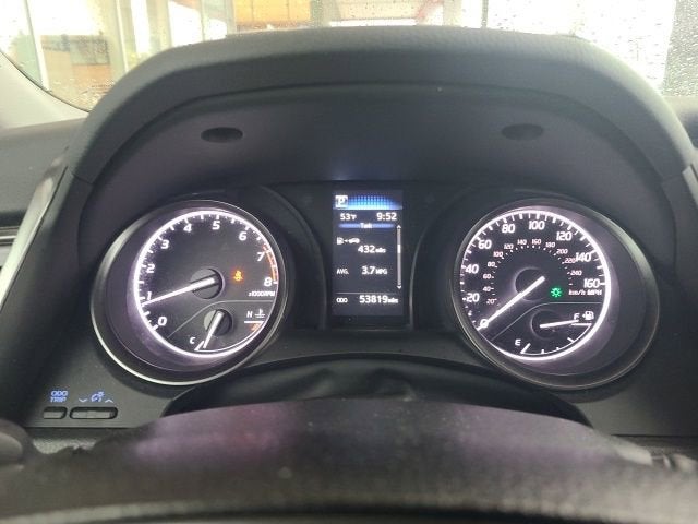 2024 Toyota Camry SE Auto