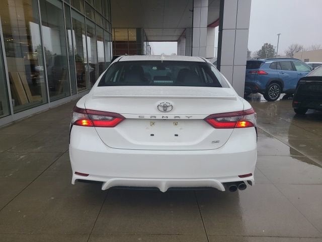2024 Toyota Camry SE Auto
