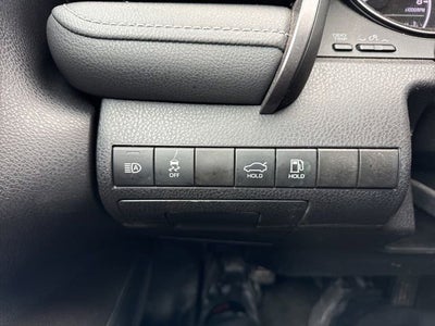 2022 Toyota Camry SE Auto