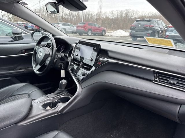 2022 Toyota Camry SE Auto