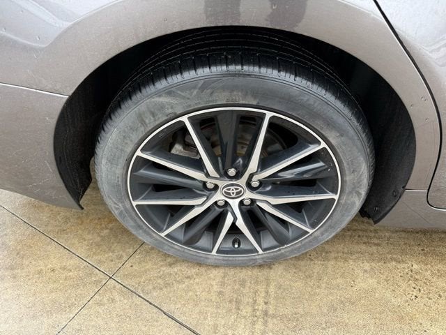 2022 Toyota Camry SE Auto